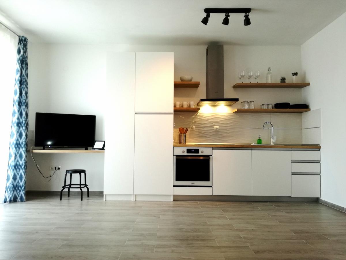 Maiv Residence - Family & Designer Suites Rogoznica  Exteriér fotografie