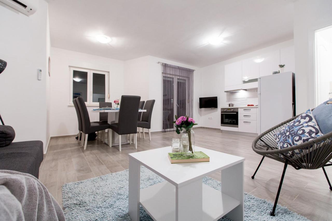 Maiv Residence - Family & Designer Suites Rogoznica  Pokoj fotografie